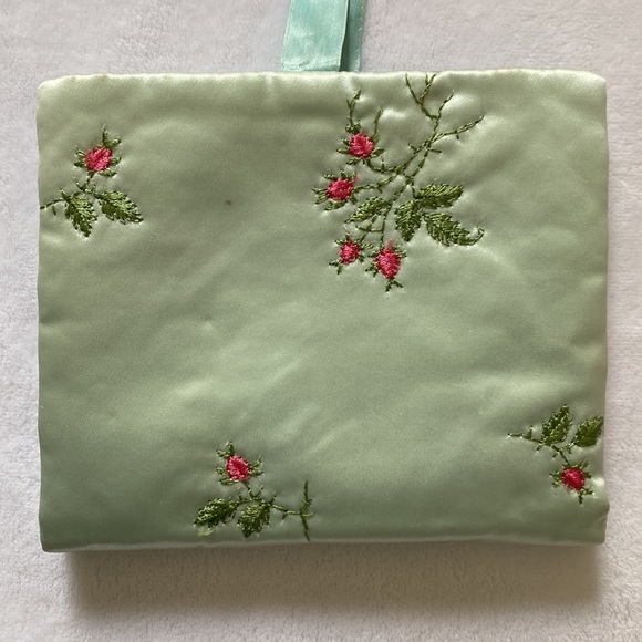🌷Rare🌷Vintage 1950’s Ann Seton Embroidered Silk Lingerie Bag - Picture 2 of 10